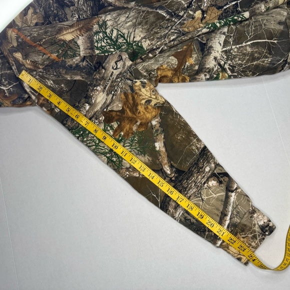 Magellan Outdoors Camo Hooded Jacket Size Medium. - Picture 8 of 11